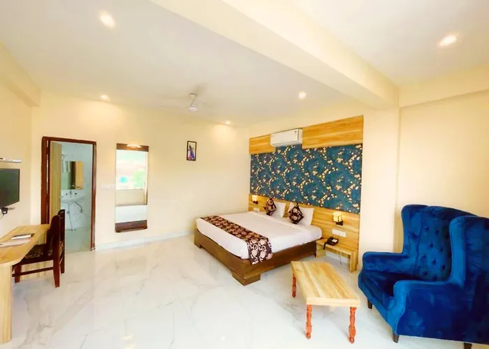 Hotel The Celebration By Amod Best Hotel & Rooftop